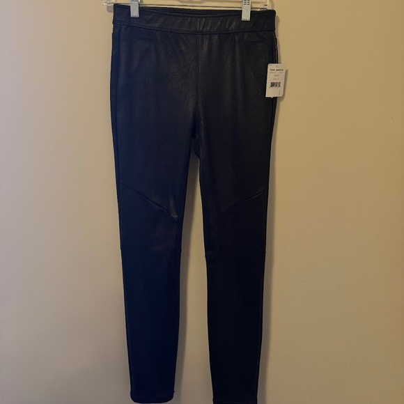 NWT Free People Women's Mid-Rise Faux Leather Pull On Pants Solid Black Size 2 - Picture 3 of 5
